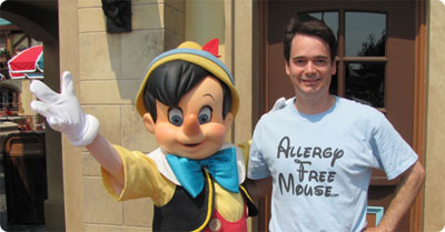 Pinocchio gives Allergy Free Mouse a thumbs-up