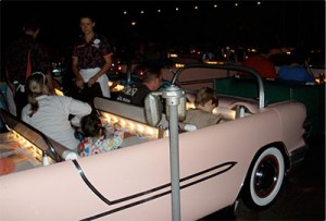 Sci-fi Drive-in car that's also a table